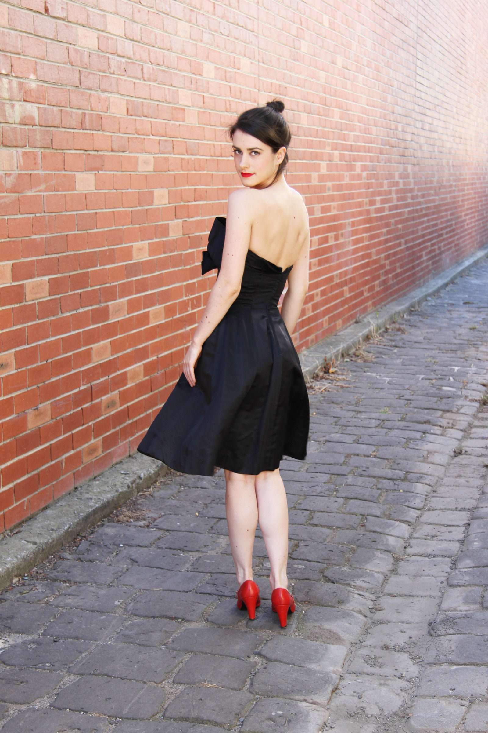black vintage style cocktail dress 1950s / Petal Bust / XS – Sarah & Ludo Festive wear Do not tumble dry Size:Teen 12Y+ Women's Black Long Plissé