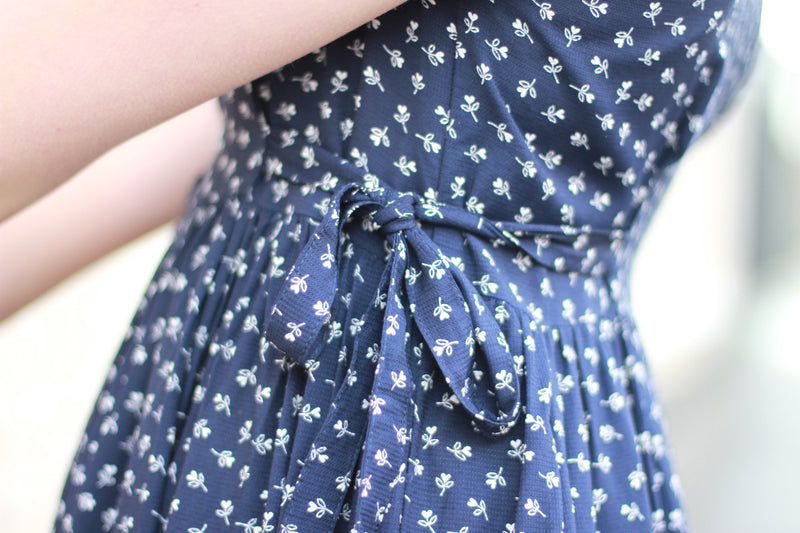 Vintage French Navy Floral Dress / XS/S