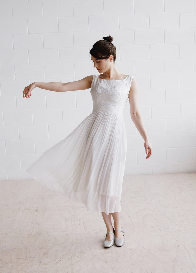 Vintage 1960s White Ballerina Dress / The MARGOT Dress / XS/S